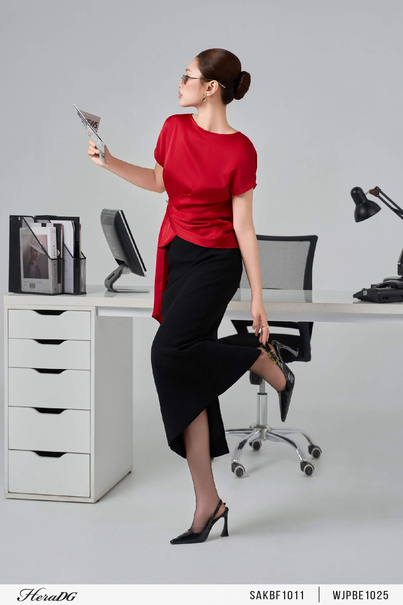 Ảnh của Áo lụa eo thắt vạt đổ